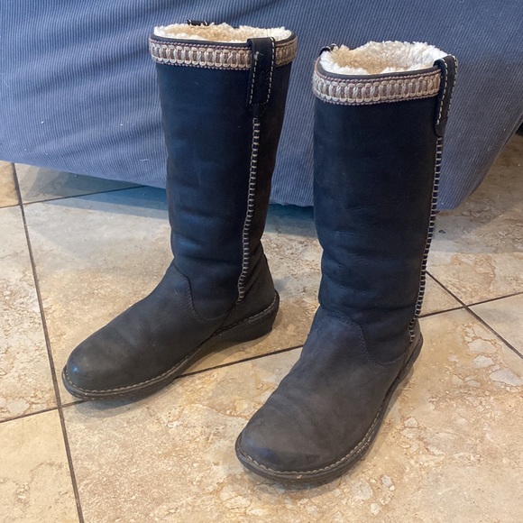 UGG Shoes - UGG Australia Boots With fur Size 8